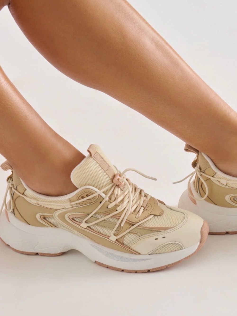 Dolce Vita Sneakers
